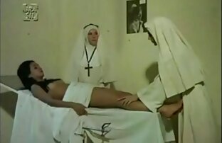 Cereja rasgada em vídeo pornô brasileiro coroas pedaços (2015))