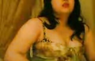 XXX Ela está firmemente ligada com vídeo pornô das coroas transando as mãos nas costas e pernas.