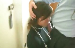 Bela Beretta James em acção vídeo pornô com coroas negras bdsm